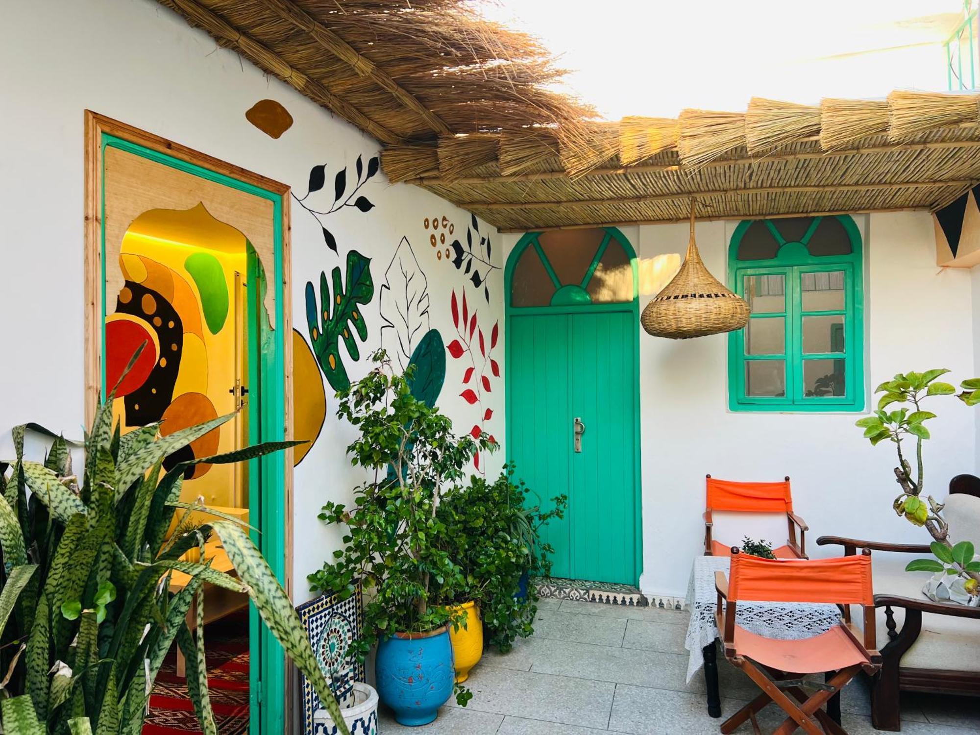 Art Riad Au Bord De La Mer Džadída Exteriér fotografie