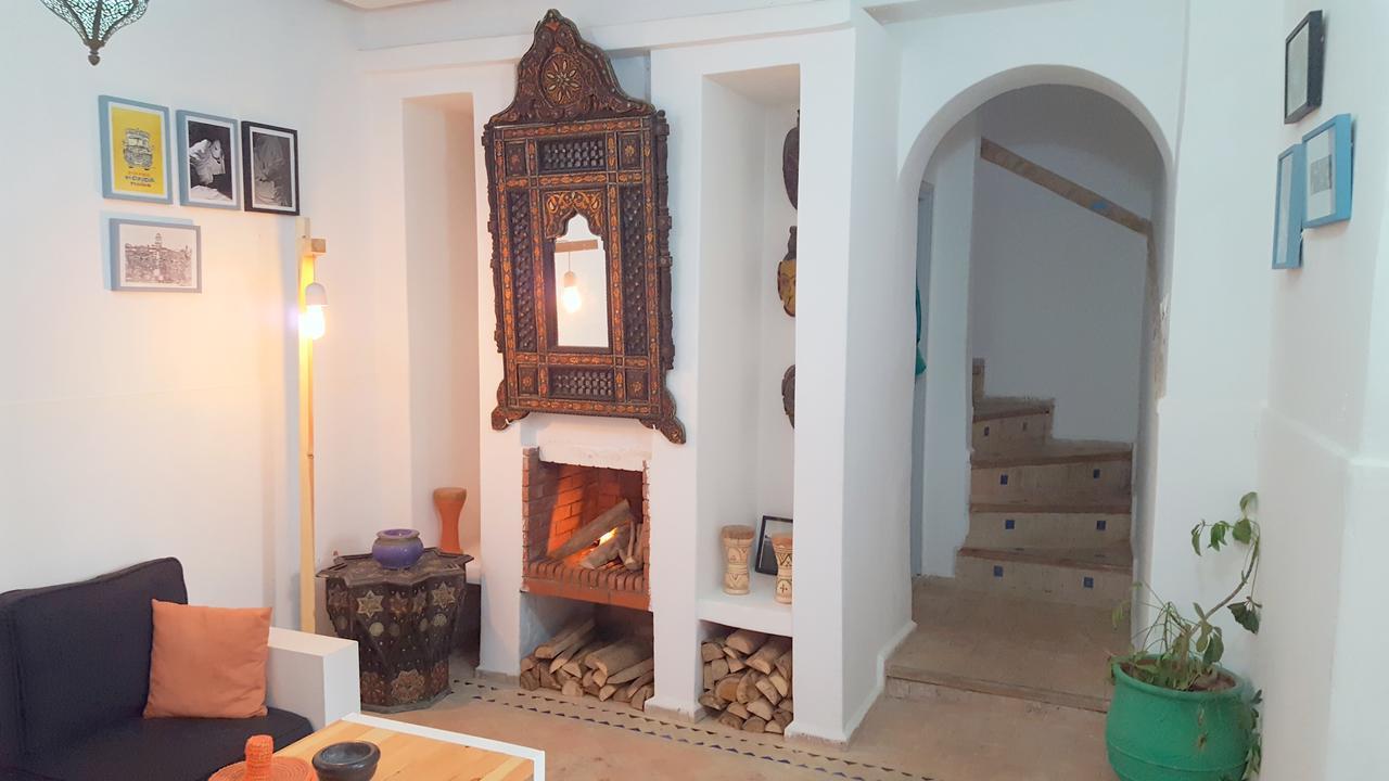 Art Riad Au Bord De La Mer Džadída Exteriér fotografie